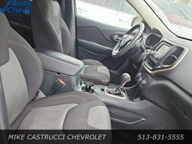 2016 Jeep Cherokee Sport