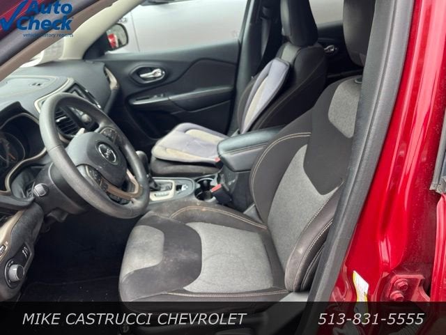 2016 Jeep Cherokee Sport