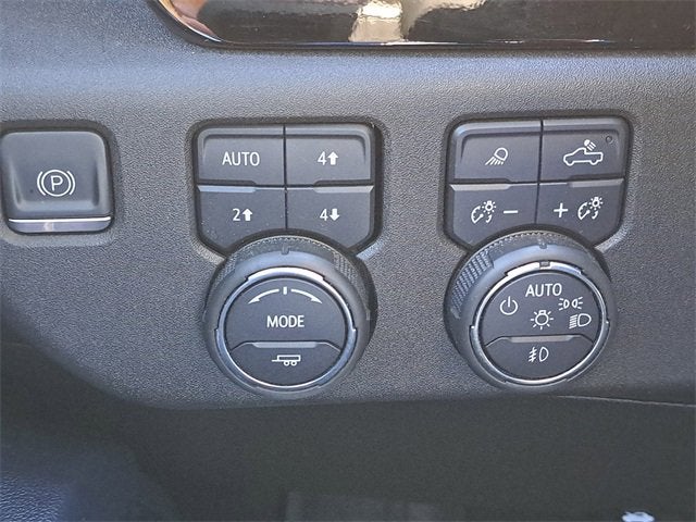 2024 Chevrolet Silverado 3500 HD High Country