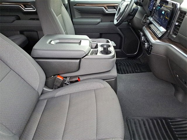 2025 Chevrolet Silverado 1500 LT (2FL)