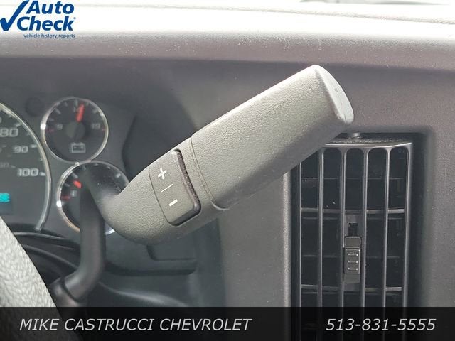 2025 Chevrolet Express Cargo WT