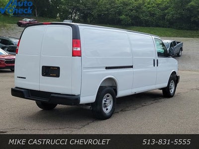 2025 Chevrolet Express Cargo WT