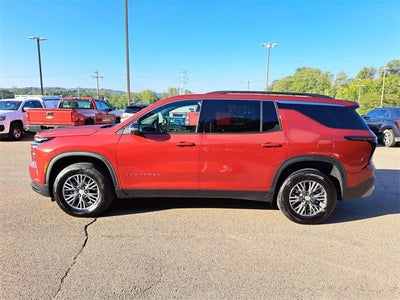 2024 Chevrolet Traverse LT
