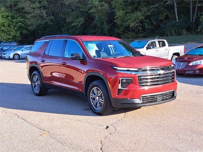 2024 Chevrolet Traverse LT