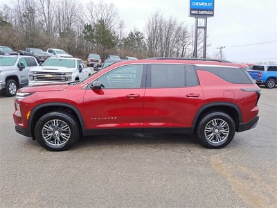 2024 Chevrolet Traverse LT