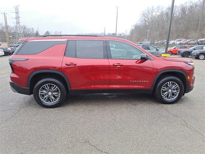 2024 Chevrolet Traverse LT