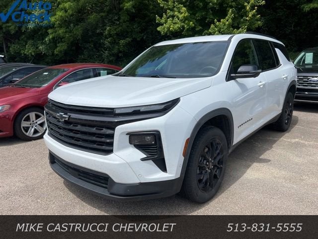 2025 Chevrolet Traverse LT