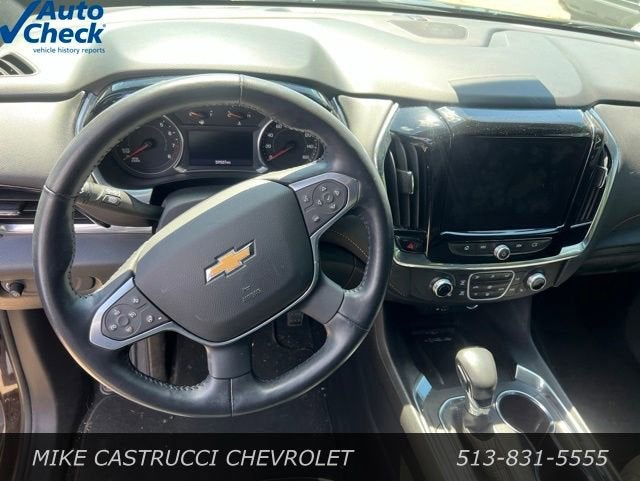 2022 Chevrolet Traverse LT Leather