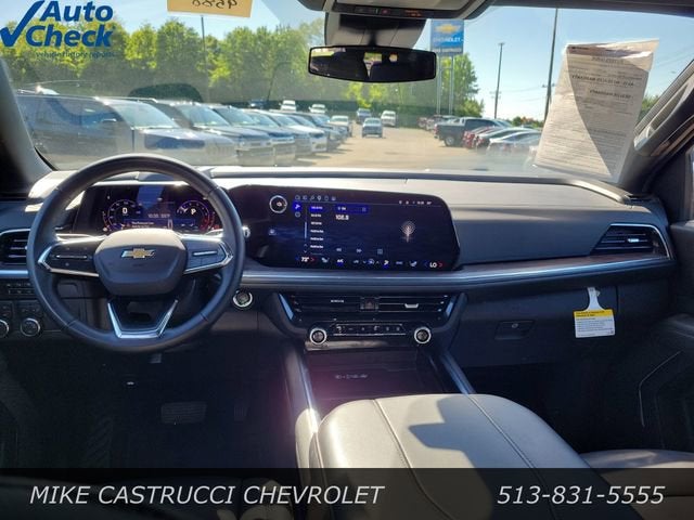 2025 Chevrolet Suburban LT