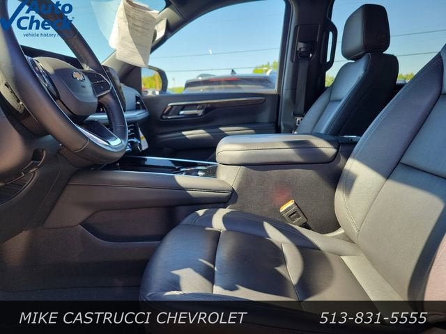 2025 Chevrolet Suburban LT