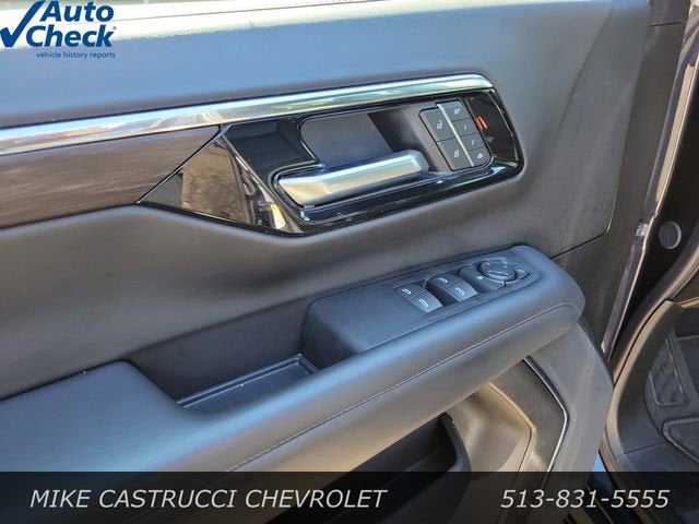 2025 Chevrolet Suburban LT