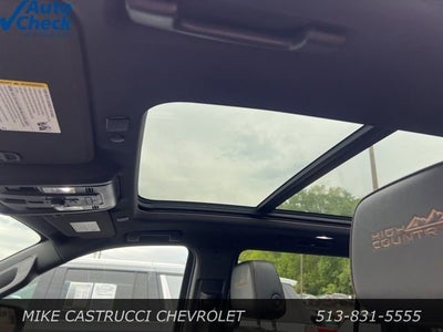 2023 Chevrolet Suburban High Country