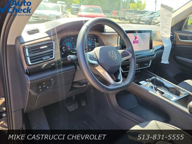 2025 Volkswagen Atlas 2.0T SE w/Technology