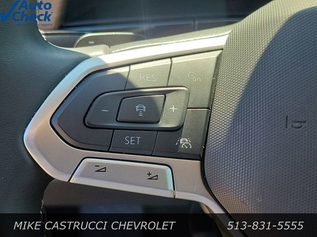 2025 Volkswagen Atlas 2.0T SE w/Technology