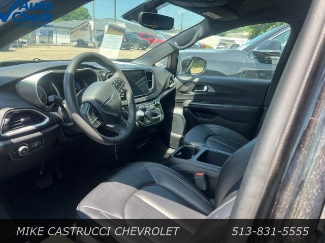 2025 Chrysler Pacifica Select
