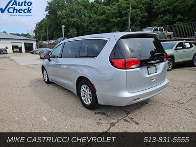 2023 Chrysler Voyager LX