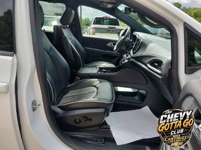 2025 Chrysler Pacifica Limited