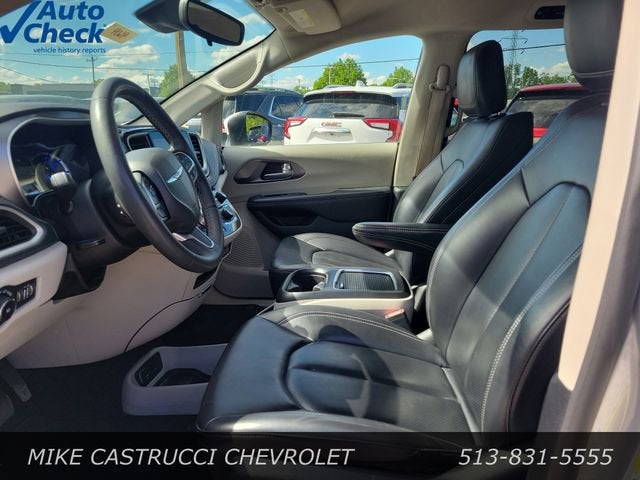 2023 Chrysler Pacifica Hybrid Touring L