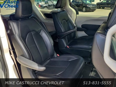 2023 Chrysler Pacifica Hybrid Touring L