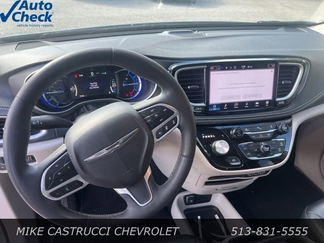 2023 Chrysler Pacifica Hybrid Touring L