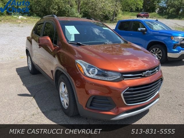 Used 2019 Chevrolet Trax LT with VIN 3GNCJLSB5KL235825 for sale in Milford, OH