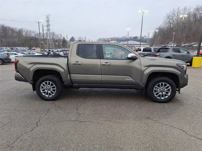 2024 Toyota Tacoma 4WD TRD Sport Hybrid