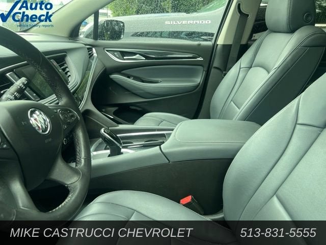 2020 Buick Enclave Essence