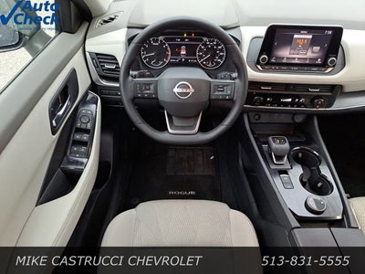 2025 Nissan Rogue SV