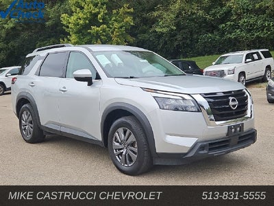 2025 Nissan Pathfinder SV