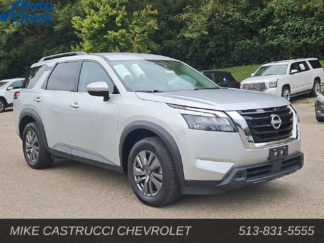 2025 Nissan Pathfinder SV