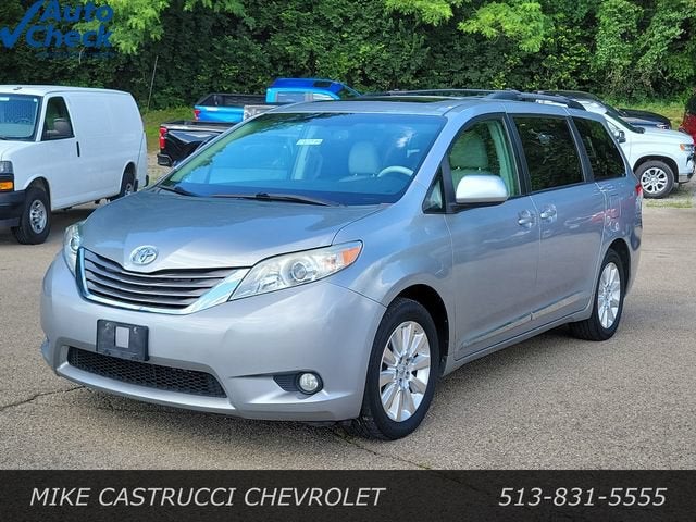 2011 Toyota Sienna XLE