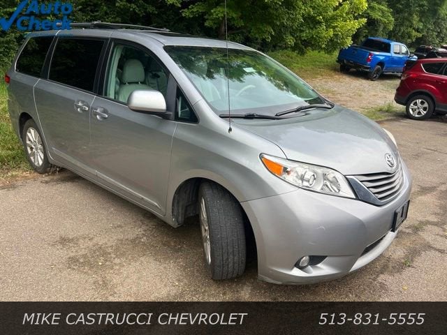 2011 Toyota Sienna XLE