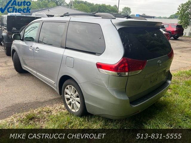 2011 Toyota Sienna XLE