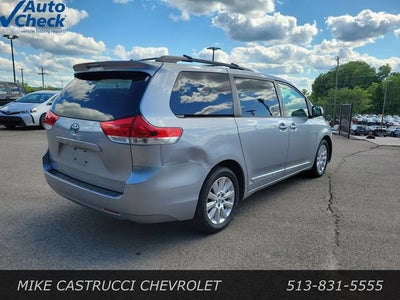 2011 Toyota Sienna XLE