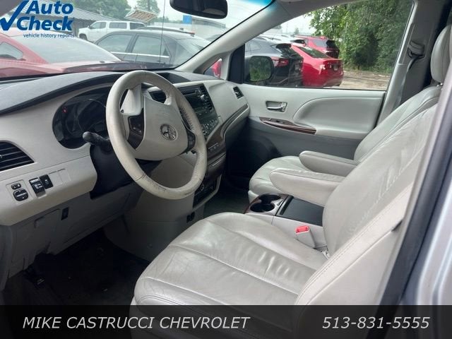 2011 Toyota Sienna XLE