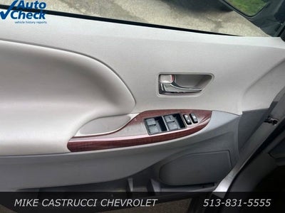 2011 Toyota Sienna XLE