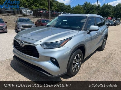 2023 Toyota Highlander Hybrid XLE