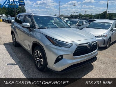2023 Toyota Highlander Hybrid XLE