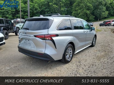 2021 Toyota Sienna XLE