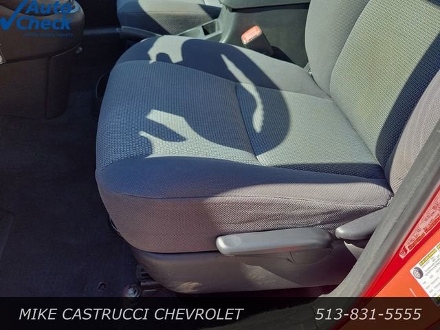 2006 Pontiac Vibe BASE