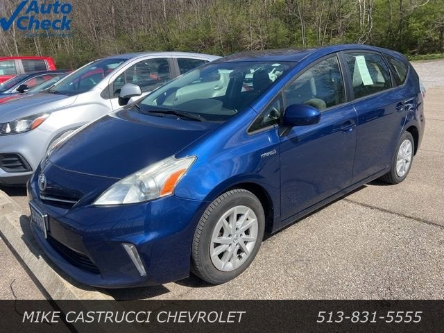 2014 Toyota Prius v Two