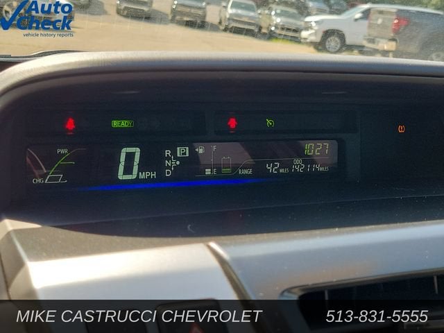 2017 Toyota Prius v Two