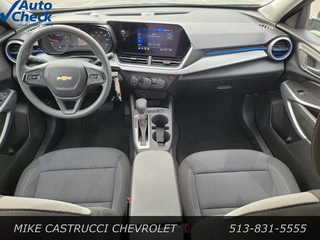 2025 Chevrolet Trax LS