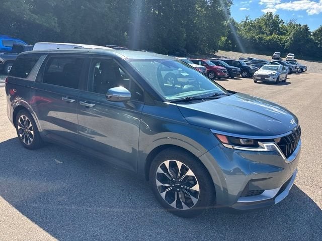 2024 Kia Carnival EX