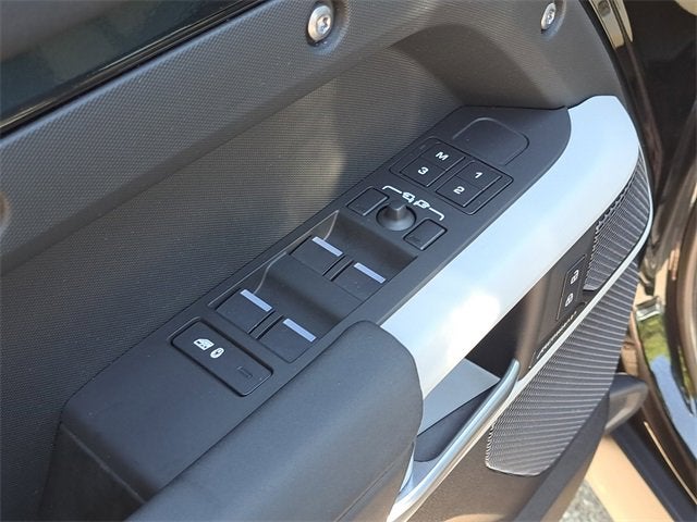 2024 Land Rover Defender S