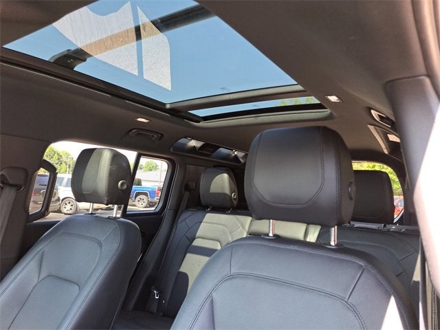 2024 Land Rover Defender S