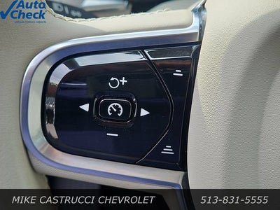 2023 Volvo XC60 Plus Bright Theme
