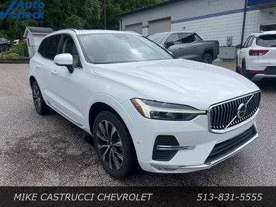 2023 Volvo XC60 Plus Bright Theme
