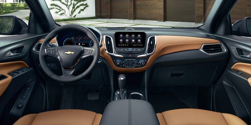 2020 Chevrolet Equinox interior and dashboard