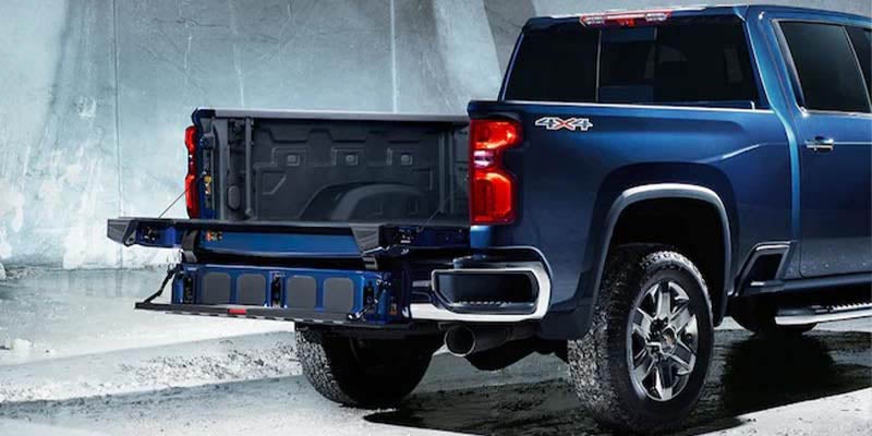 2022 Chevrolet Silverado LTD tailgate open